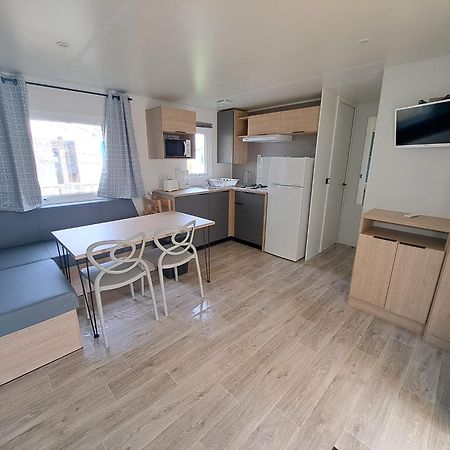 Camping Sainte Mere Eglise Bagian luar foto