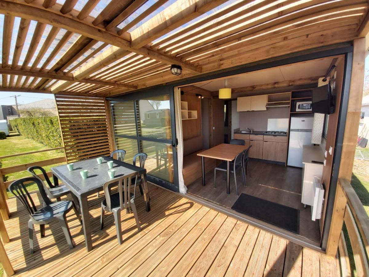 Camping Sainte Mere Eglise Bagian luar foto