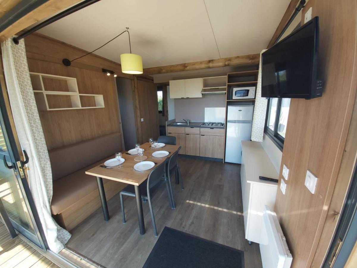 Camping Sainte Mere Eglise Bagian luar foto