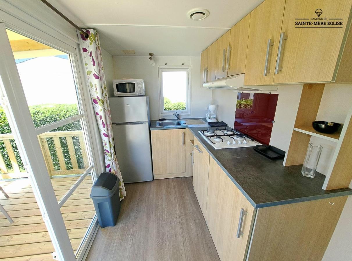 Camping Sainte Mere Eglise Bagian luar foto