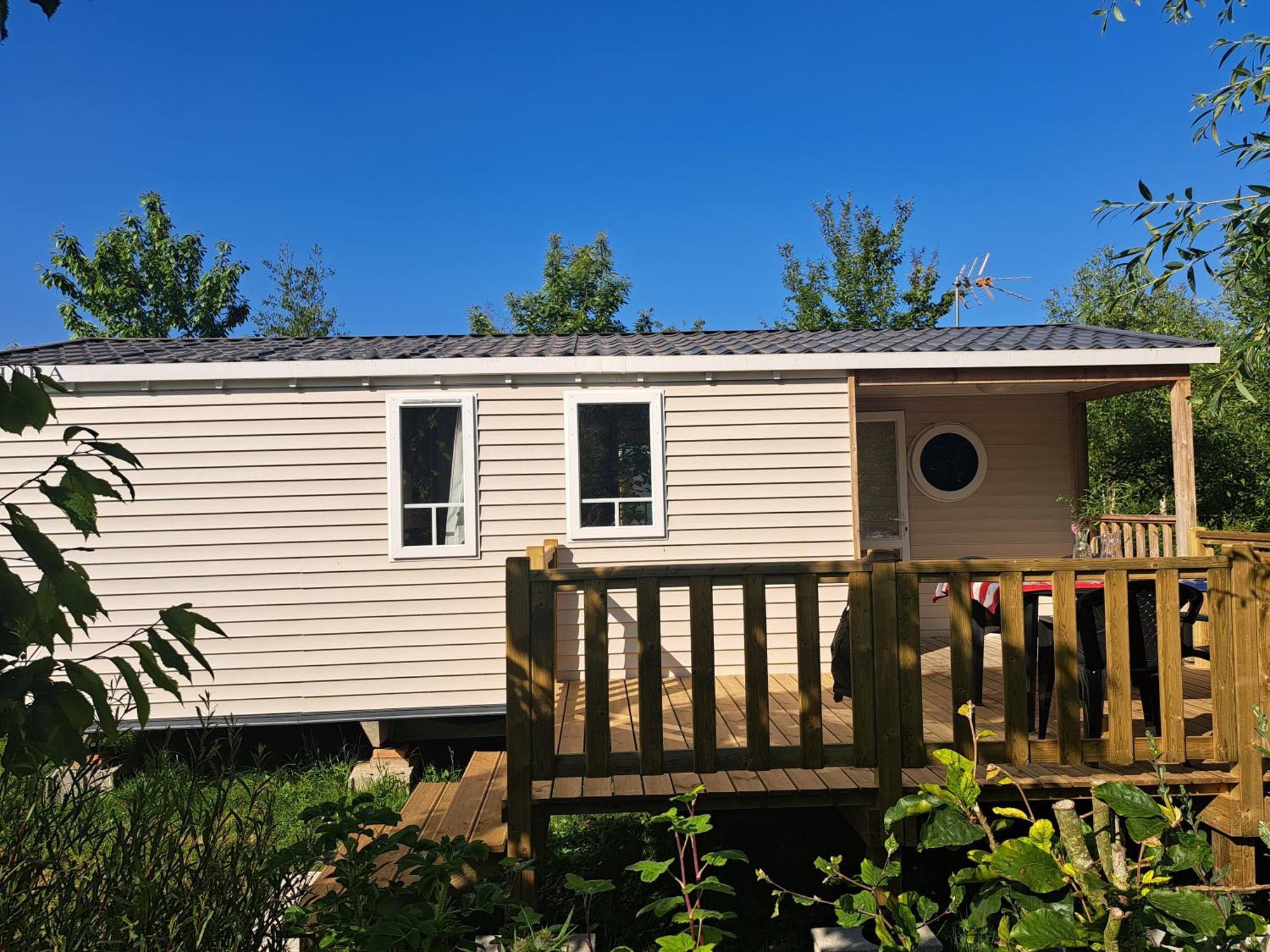 Camping Sainte Mere Eglise Bagian luar foto